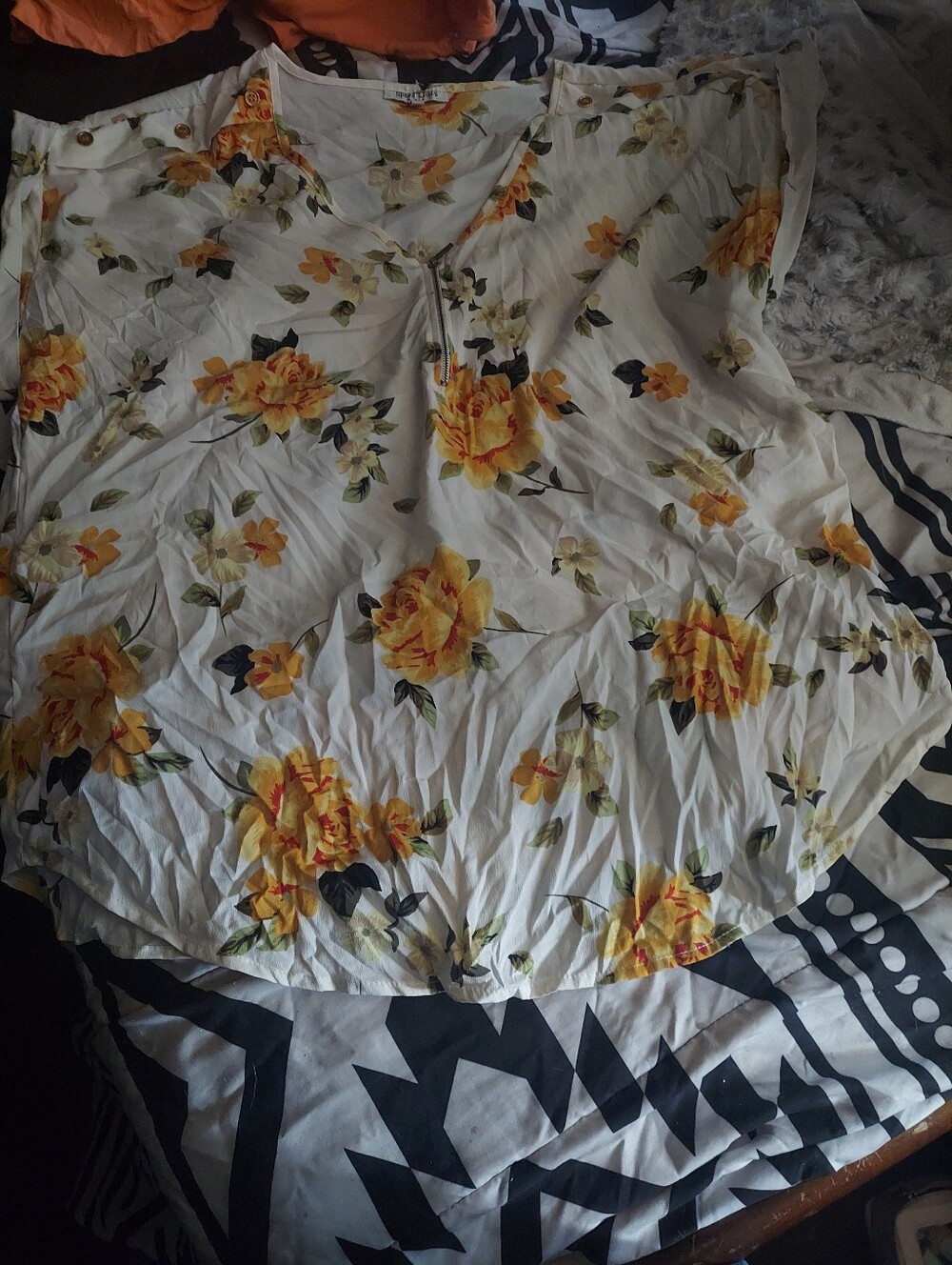 White And Yellow Flowers